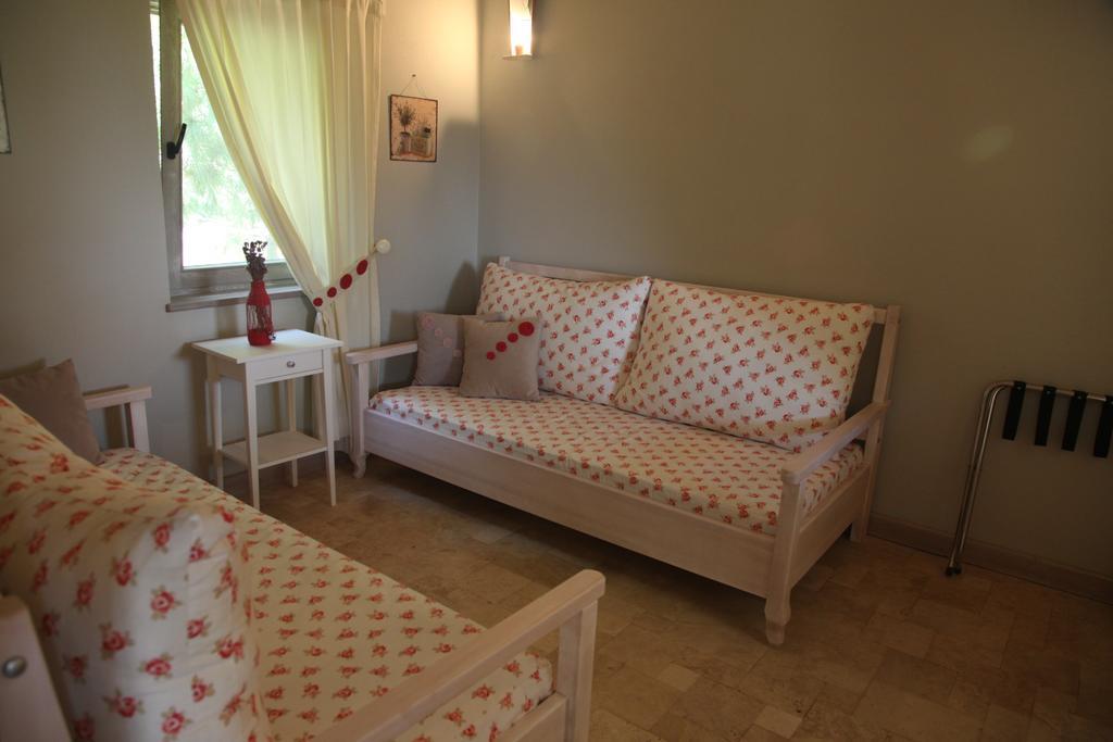 Mavikarga Bozcaada Bed & Breakfast Rom bilde